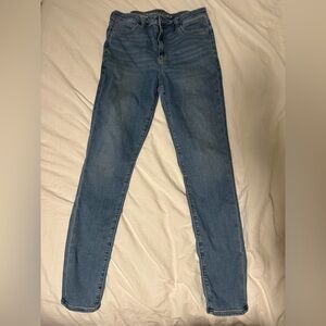 American Eagle Super High-Rise Jegging
